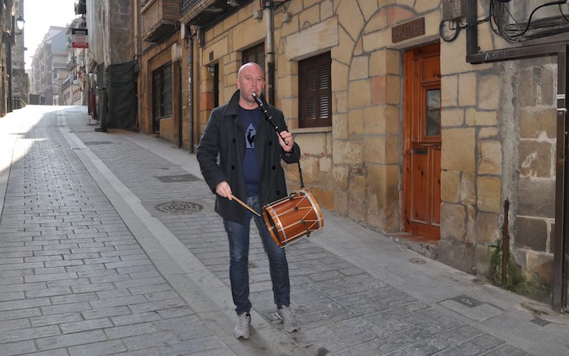 Xabier Vesga: “El público podrá descubrir en este concierto las características y el brillo del txistu”