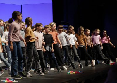 (C) MUSIKASTE: KOLOREKA KONTARI