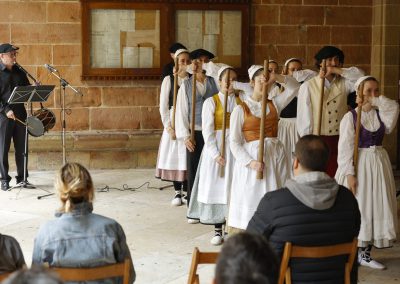 (C) MUSIKASTE: UDAL TXISTULARI TALDEA, EREINTZA DANTZA TALDEA
