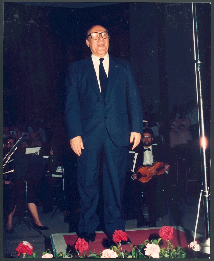 Francisco Escudero en el concierto de clausura de Musikaste 1988, celebrado el 21 de mayo en la Iglesia de los PP. Capuchinos