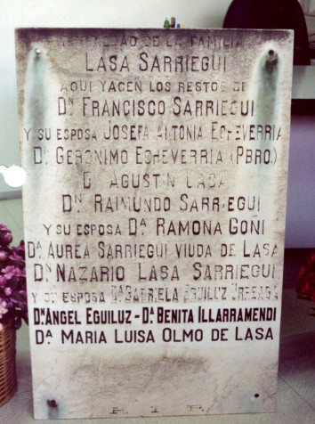 Lápida de la Familia Sarriegui
